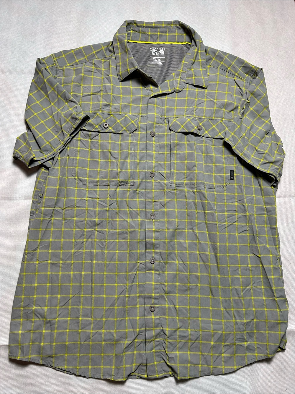Mountain Hard wear grey and lime green plaid short sleeve button down size XL